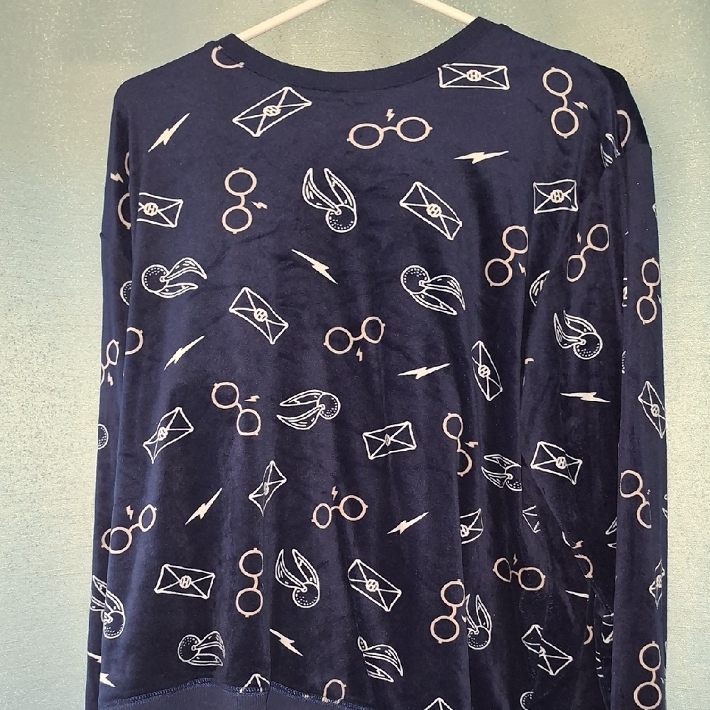 Warner Bros. Harry Potter Blue and‎ White Top
